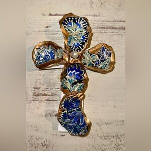Oyster Shell Cross *Blue Flowers*